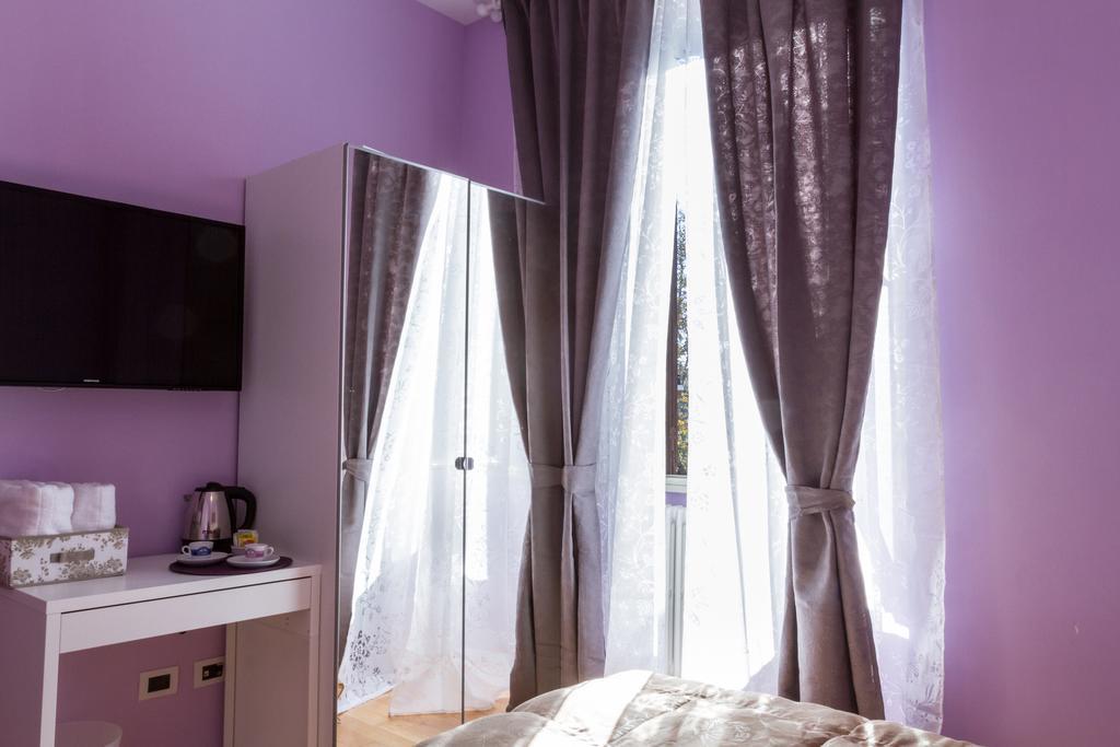 Bevilacqua Bed Roma Santa Croce Hotel Habitación foto